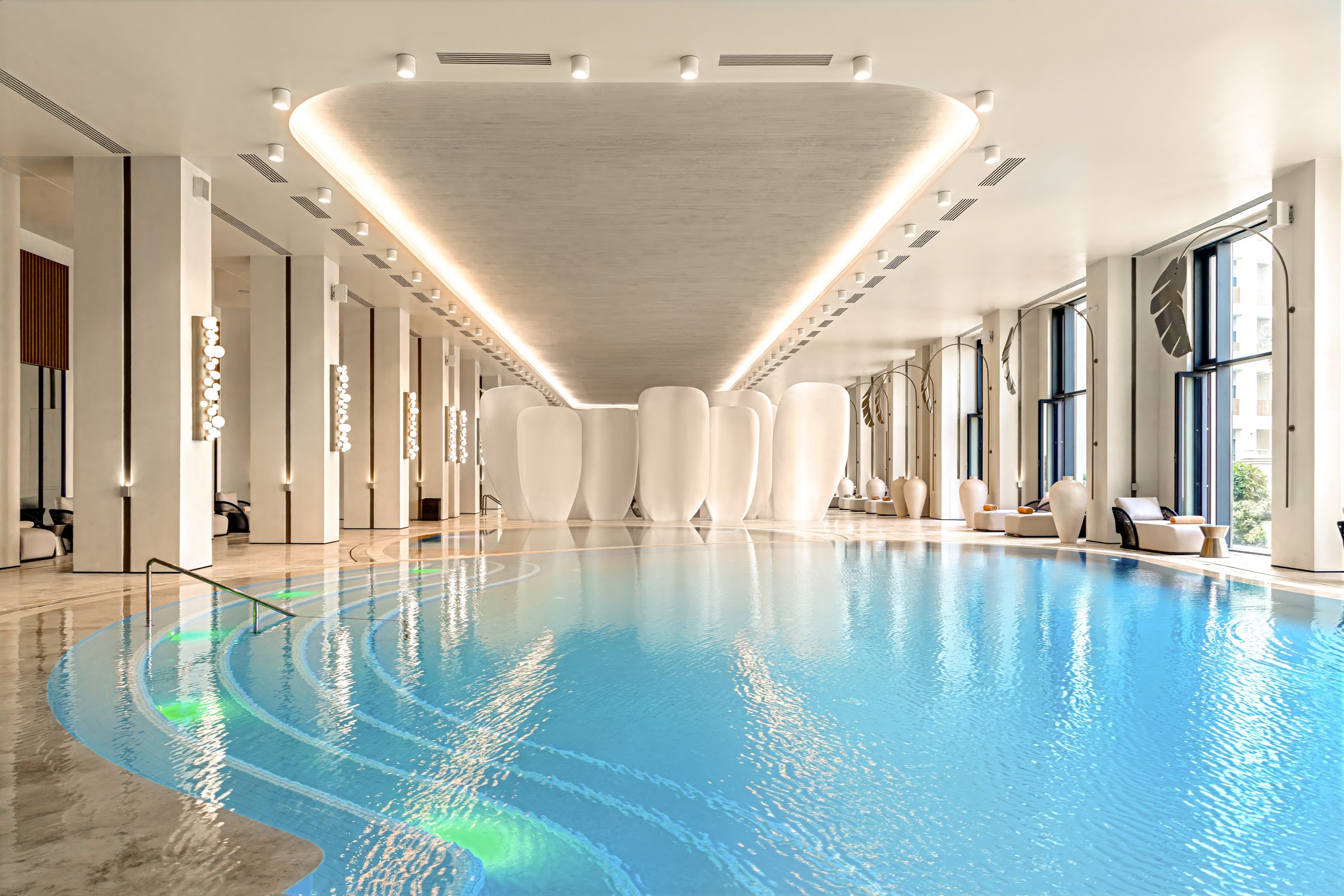 Spa & swimming pool 1